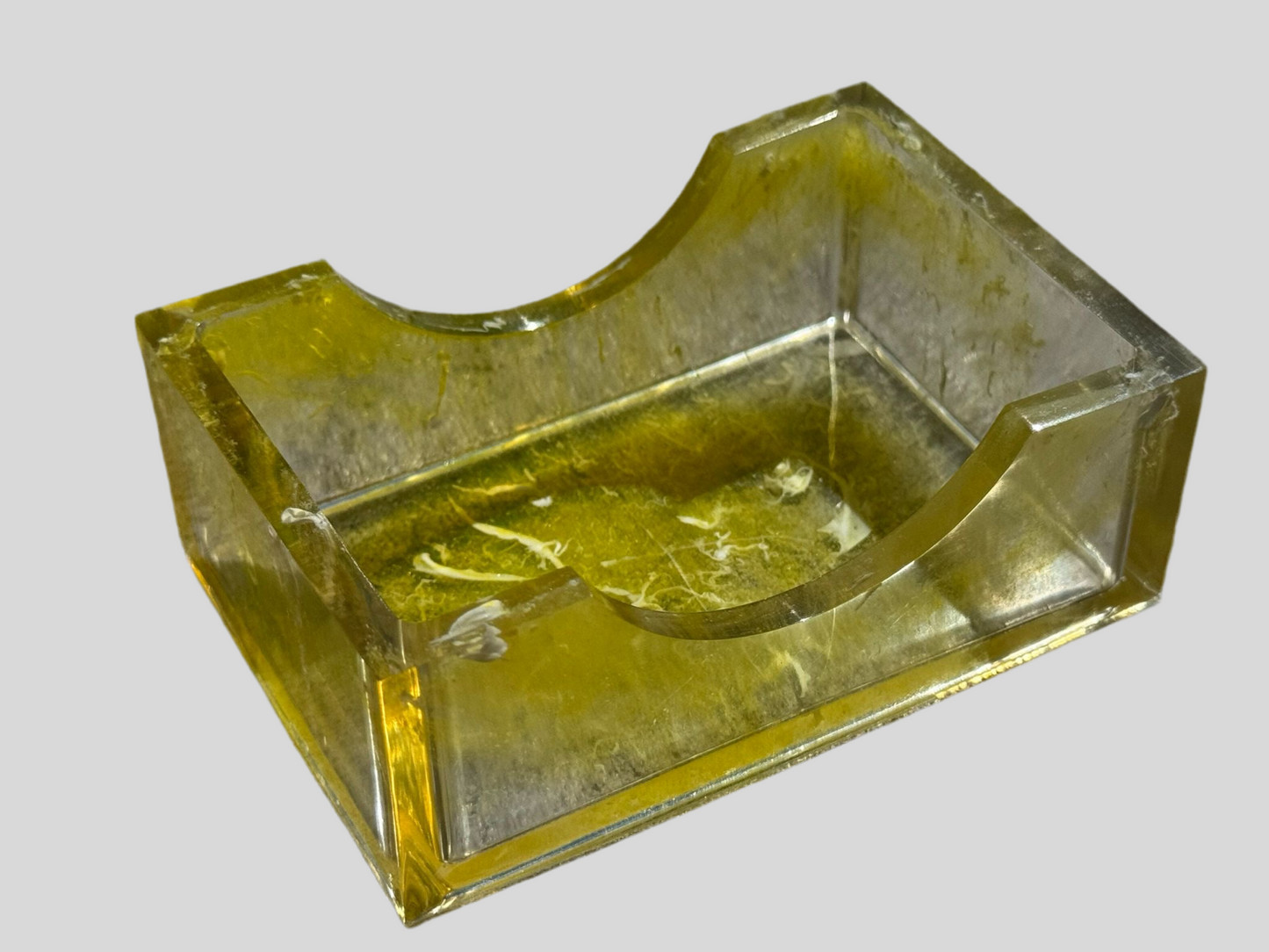 Support carte de visite en résine jaune et blanc. Pièce unique
